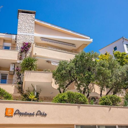 Apartmani Aida Živogošće エクステリア 写真