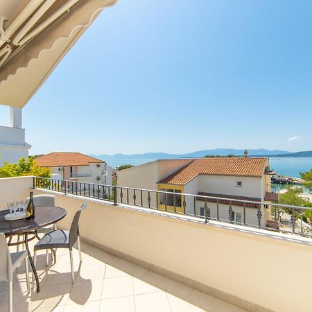 Apartmani Aida Živogošće エクステリア 写真