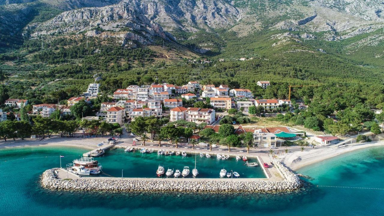 Apartmani Aida Živogošće エクステリア 写真