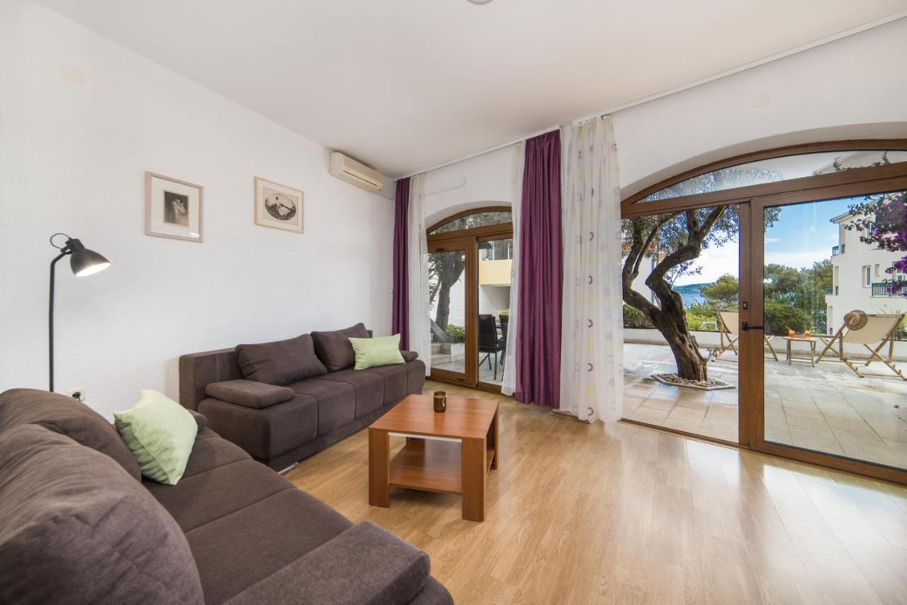 Apartmani Aida Živogošće エクステリア 写真
