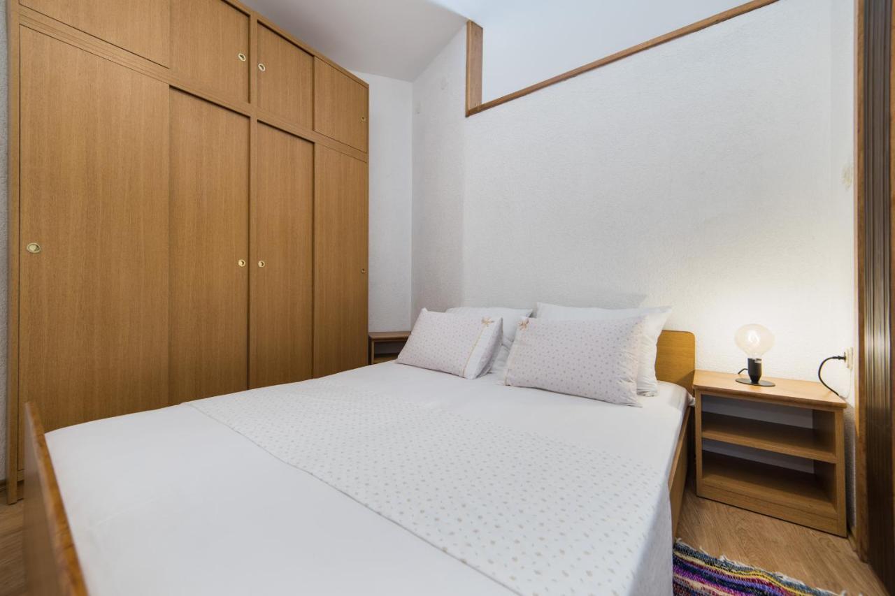 Apartmani Aida Živogošće エクステリア 写真