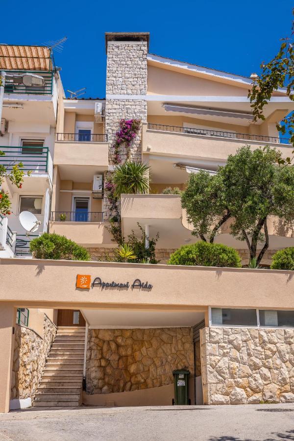 Apartmani Aida Živogošće エクステリア 写真