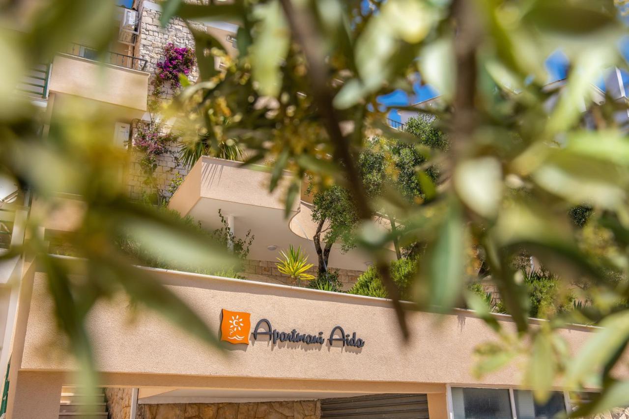 Apartmani Aida Živogošće エクステリア 写真
