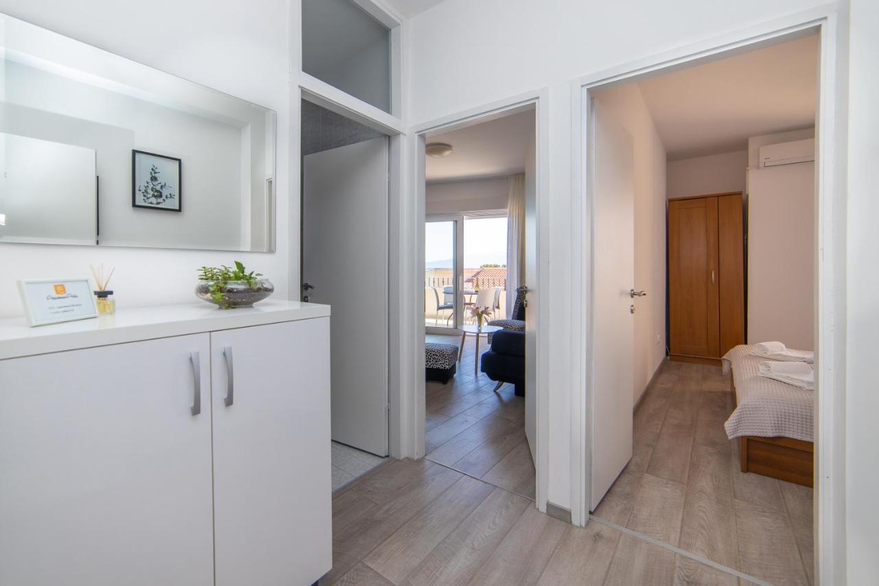 Apartmani Aida Živogošće エクステリア 写真