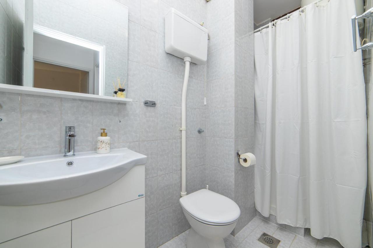 Apartmani Aida Živogošće エクステリア 写真
